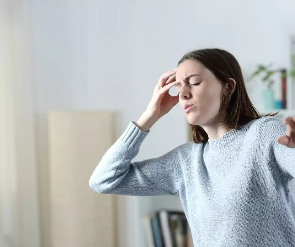 Ból głowy - jeden z objawów ciąży? - blog helloskarbie.pl